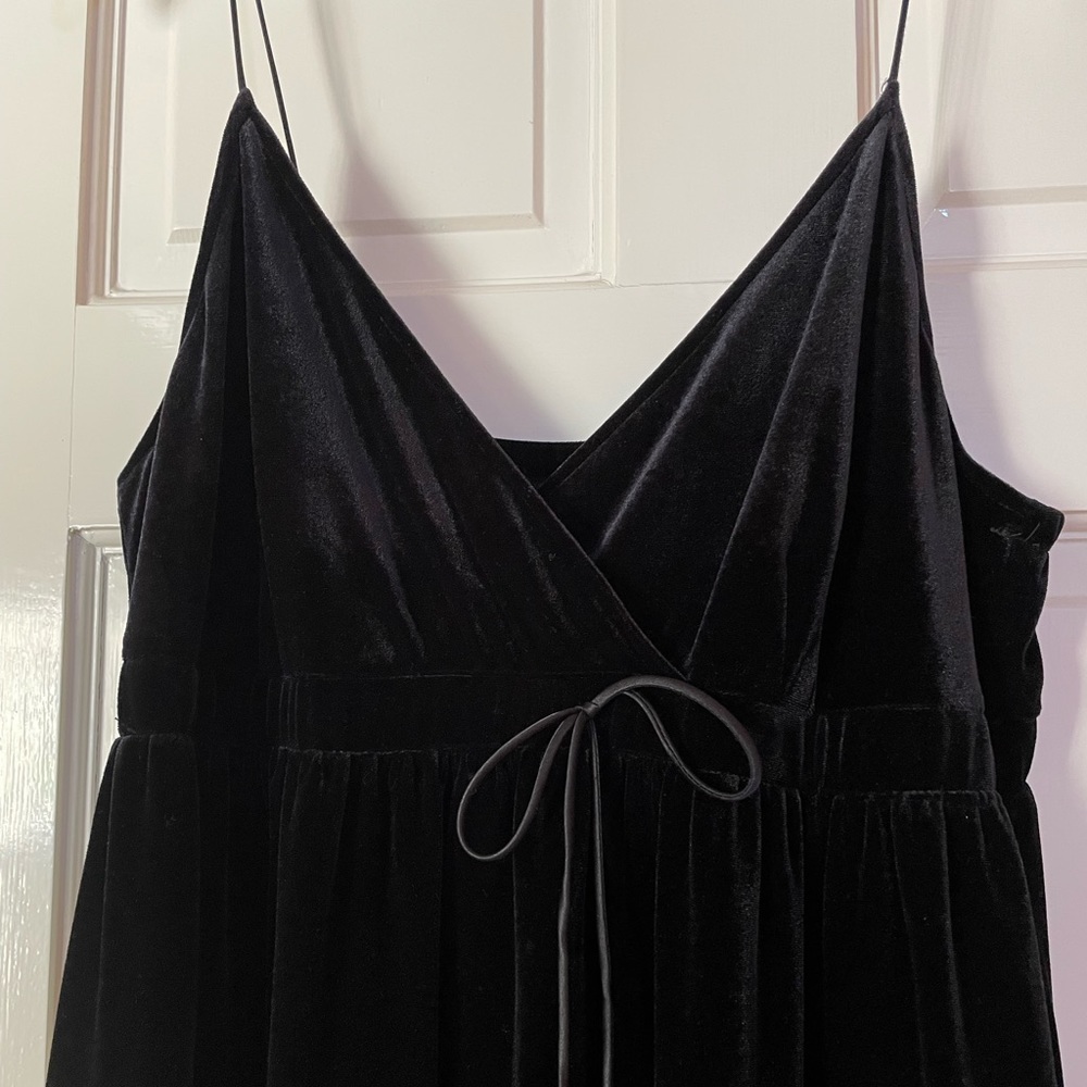 Eva Blue velvet evening dress